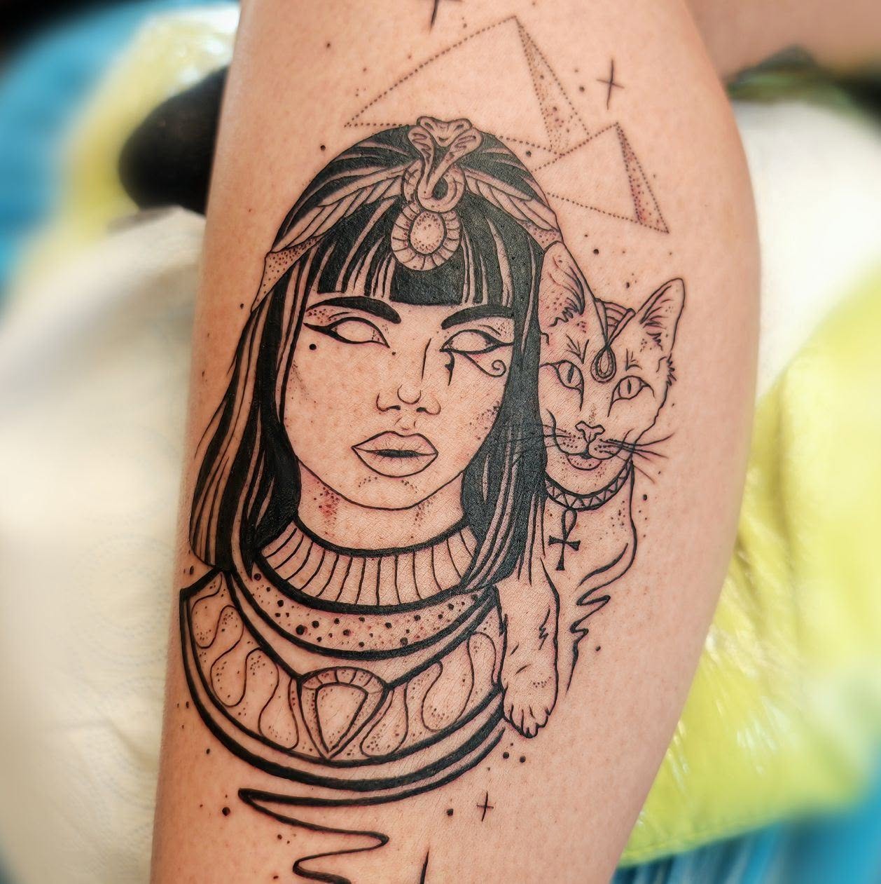 Kresebné tetování egyptské bohyně
